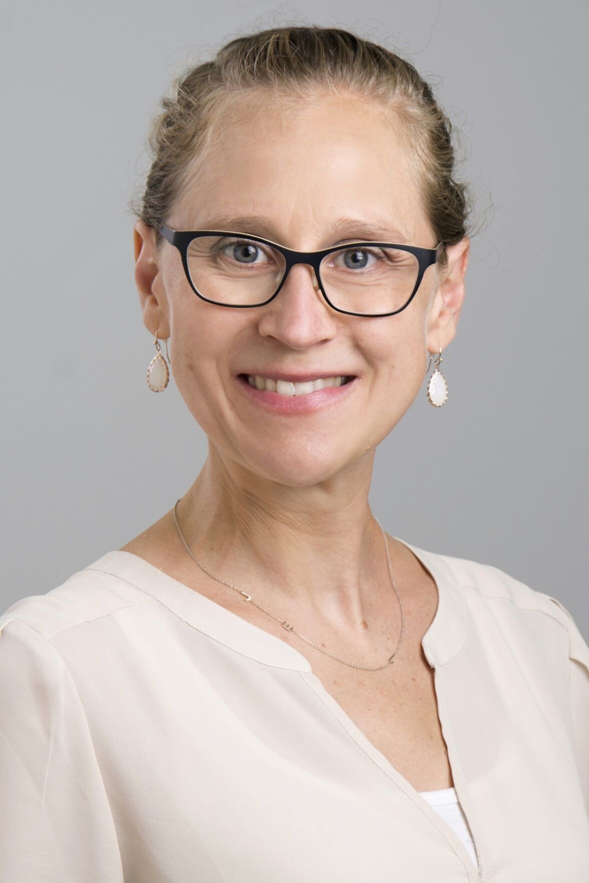 Dr. Amanda Hassinger